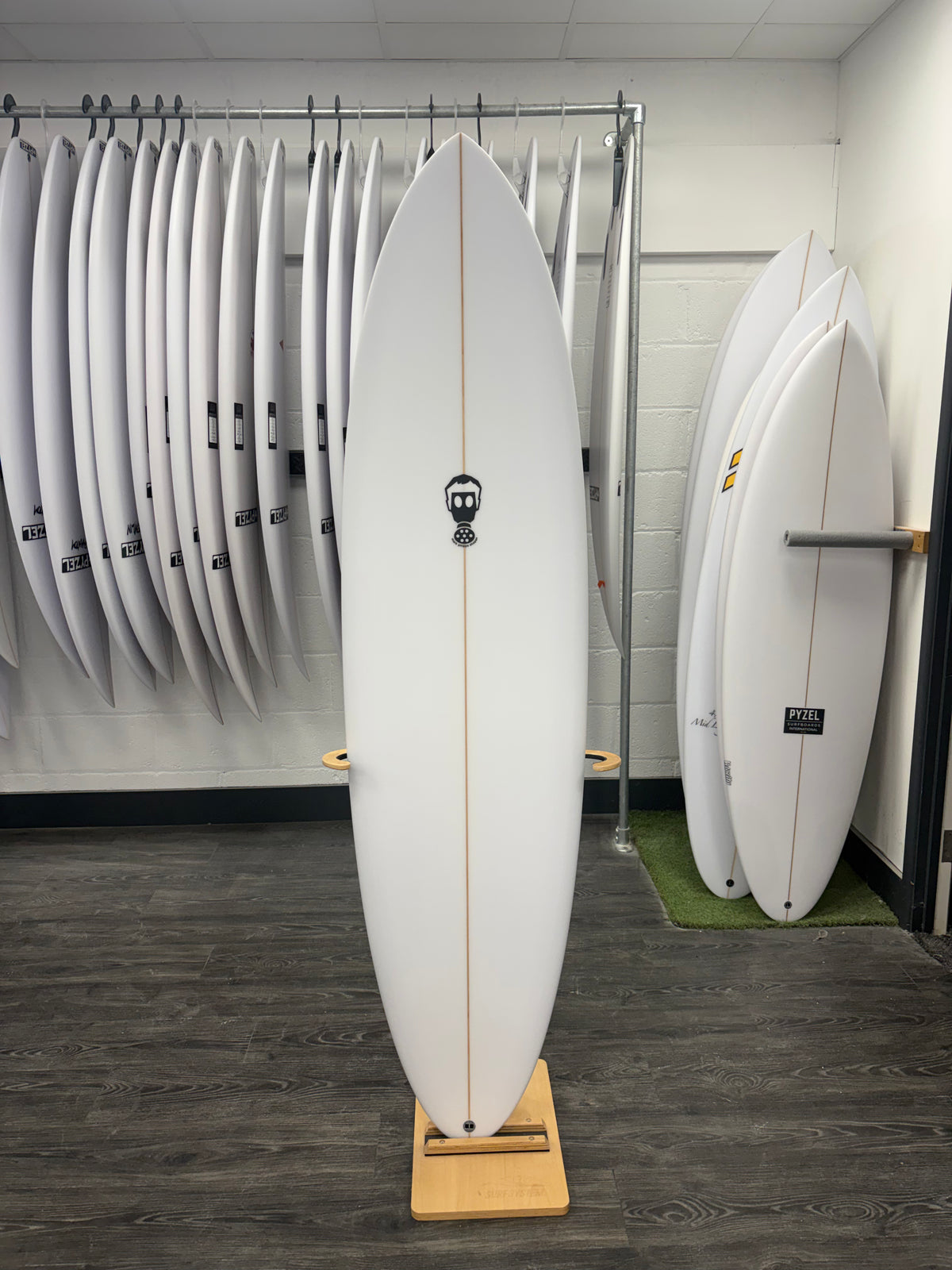 Mark Phipps One Bad Egg Surfboard 6'6" FCS2
