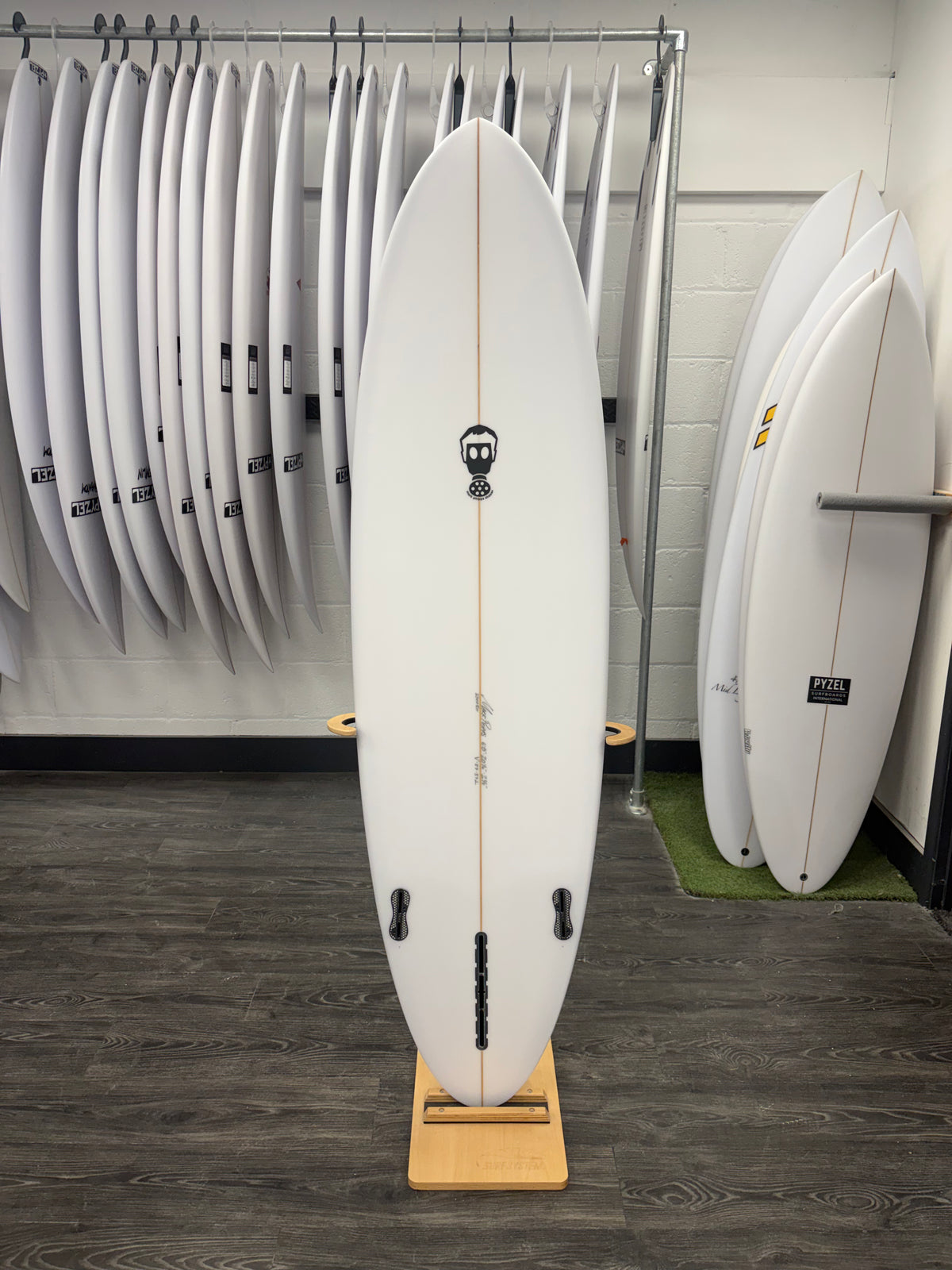 Mark Phipps One Bad Egg Surfboard 6'8"  FCS2