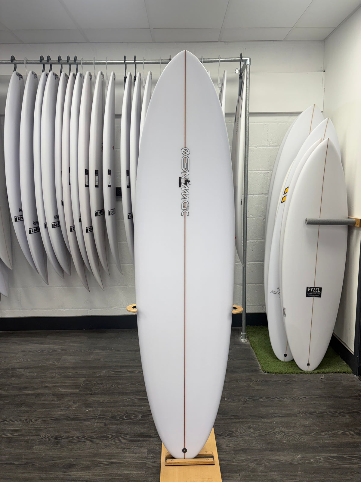Ocean Magic OM MAX Surfboard 7'0"  FUT