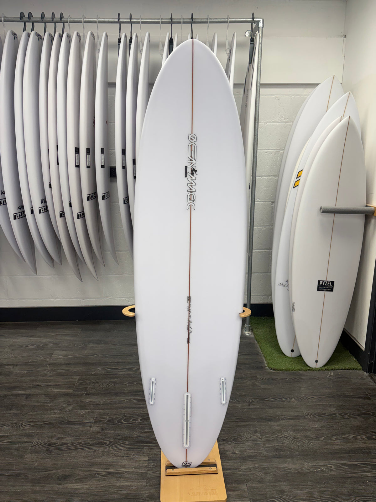 Ocean Magic OM MAX Surfboard 7'0"  FUT