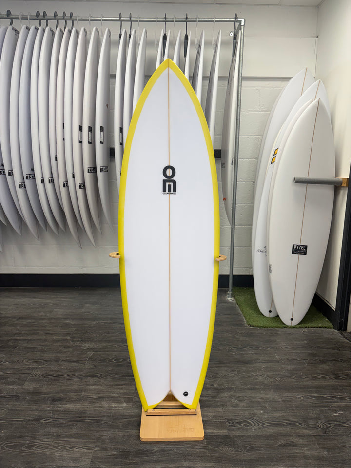 Ocean Magic OM Twinny Surfboard 5'10"  FUTURES