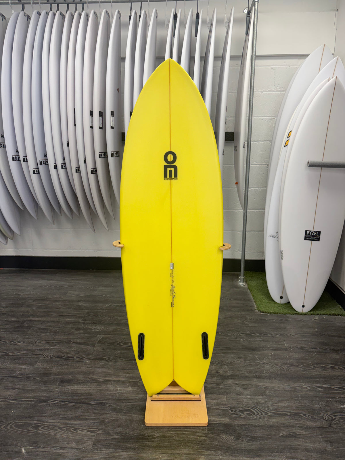Ocean Magic OM Twinny Surfboard 5'10"  FUTURES