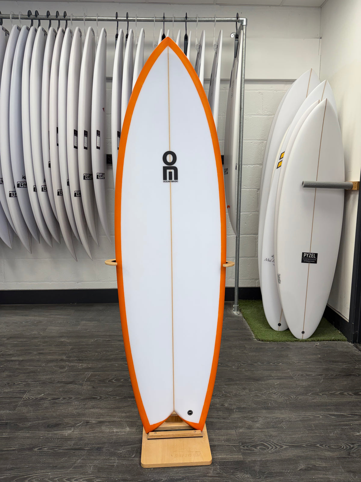 Ocean Magic OM Twinny Surfboard 6'0"  FUTURES