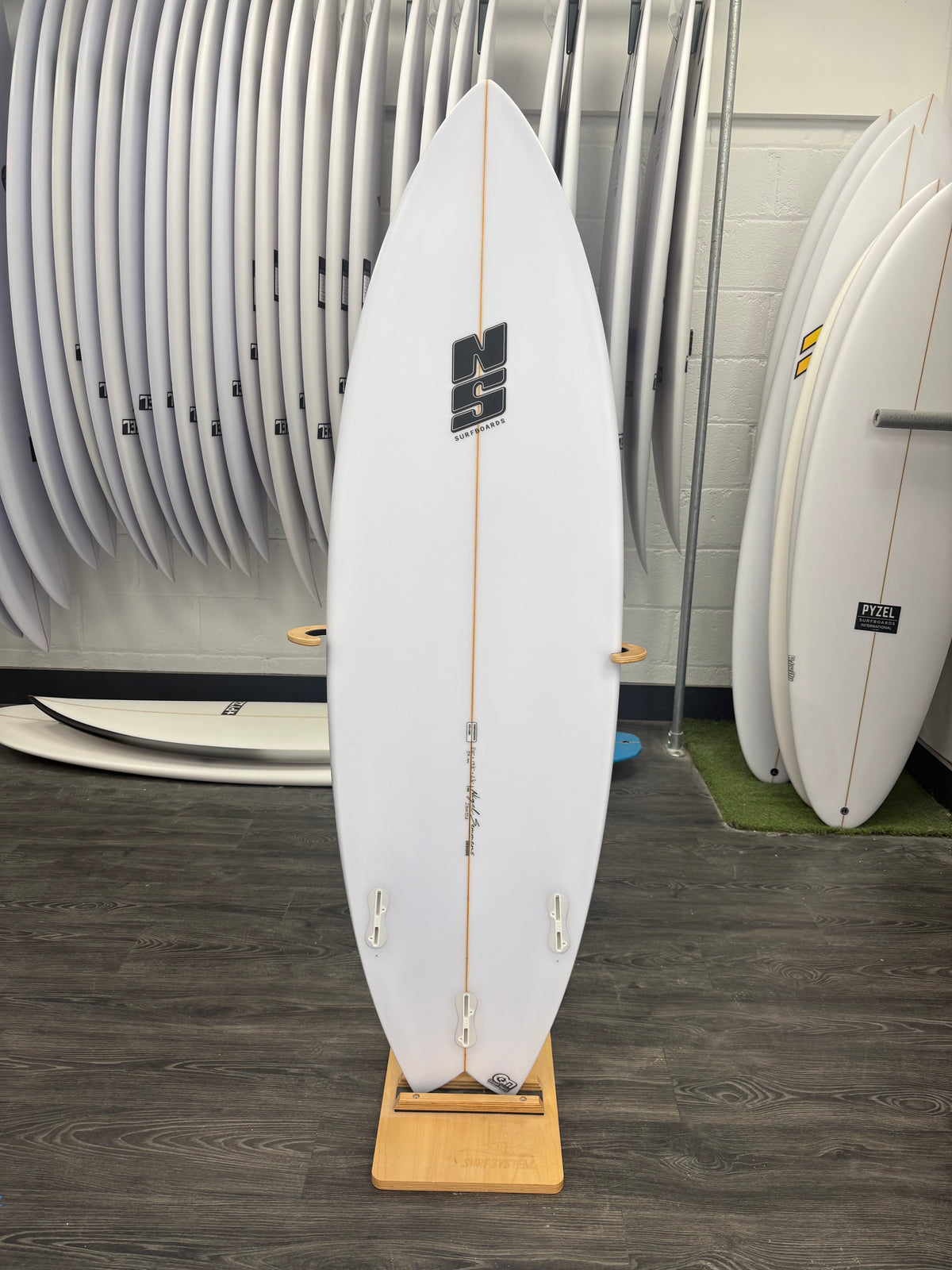 NS Surfboards Comet 2.0 Swallow Tail 5'10" FCS2